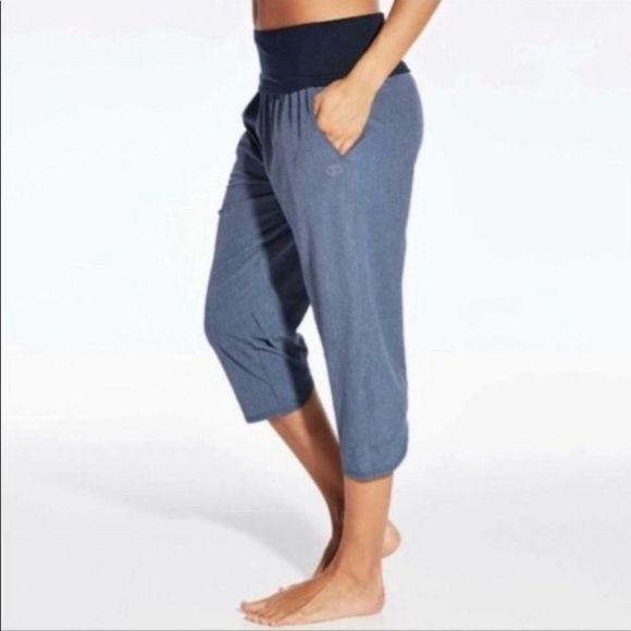 Calia By Carrie Underwood Anywhere Foldover Stretch Waist Maternity Capris Blue - Picture 1 of 12
